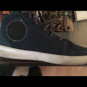 Unique converse all stars